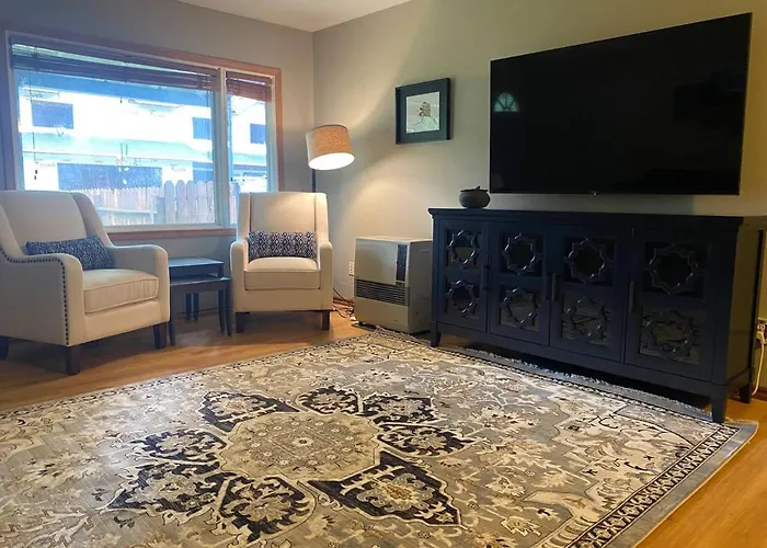 Mendenhall Valley Home